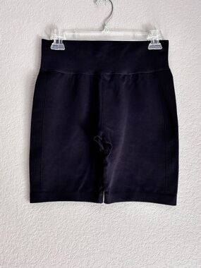 Forever 21 Black Biker Shorts Versatile Athletic Wear women’s M